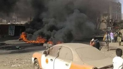 بينهم طفلة ومسن.. مصرع وإصابة أربعة أشخاص في انفجار عبوة باليمن