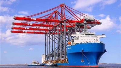 ميناء الإسكندرية يستقبل سفينة الشحن seaway swan بعدد 4 اوناش sts