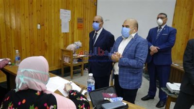 رئيس جامعة المنيا يتفقد 