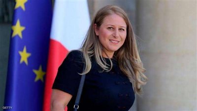 تعرف على نادية حي.. مغربية الأصل في حكومة فرنسا الجديدة