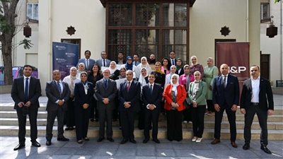 هيئة الدواء تحتفل بانتهاء الدورة التدريبية في مجال إدارة المشروعات بالتعاون مع الجامعة الأمريكية