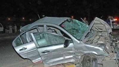 إصابة 13 شخصا في حادث تصادم سيارتين بقنا