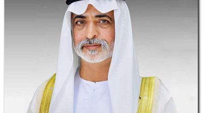 وزير التسامح الإماراتي يحضر حفل تخرج دفعة جديدة من جامعة العين
