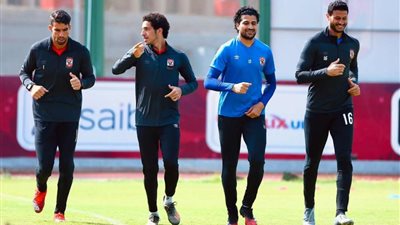 مران منفرد لرباعي حراس الأهلي في التتش