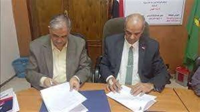 وكيل وزارة الزراعة بالفيوم يعقد اجتماعاً بديوان عام المديرية مع هيئة تعليم الكبار بالفيوم ومديري الإدارات الزراعية