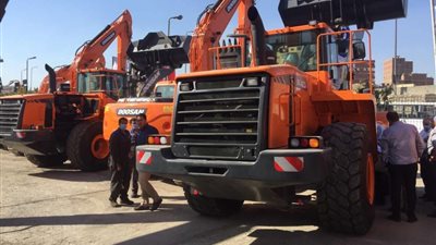 محافظة الغربية تتسلم الدفعة الأولى من المعدات الجديدة لمنظومة المخلفات الصلبة