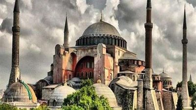 بعد تحويلها لمسجد.. من هي آيا صوفيا؟