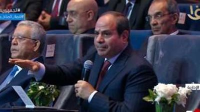 الرئيس السيسي: عاملين نقاش مفتوح عن مصر وأحوالها