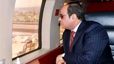 السيسي يتفقد سير الأعمال الإنشائية بالعاصمة الإدارية الجديدة