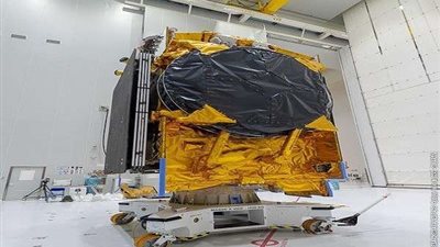 الرئيس التنفيذي لوكالة الفضاء المصرية: الانتهاء من تجميع القمر الصناعي 