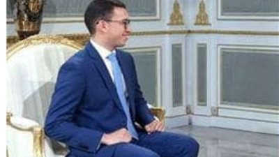 حيرت العلماء 100 عام.. طالب جامعي ينجح في حل معادلة فيزيائية شائكة