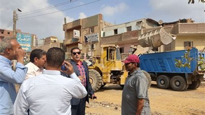 رفع 6 أكشاك مخالفة ونقل خطوط الاتصالات والكهرباء الأرضية وإزالة الإشغالات ببني سويف