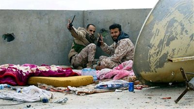 توافد الخونة على أرض المختار.. وصول طائرة تركية تقل ١٢٦ من المرتزقة إلى مصراتة