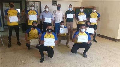 التربية الرياضية بجامعة الوادي الجديد تُكرم أعضاء اللجان المشاركين بتنظيم دخول الطلاب للامتحانات