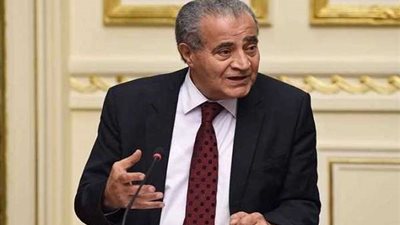 وزير التموين: استمرار صرف الدعم الاستثنائى للأسر الأولى بالرعاية