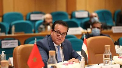 عبد الغفار: لدينا 2700 مستشفى على مستوى الجمهورية