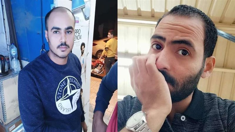 الشاب وصديقة بقبيلة
