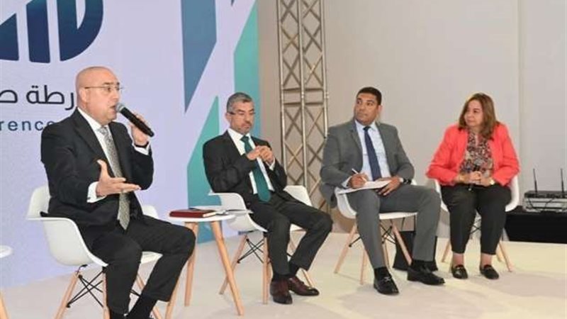 وزير الإسكان