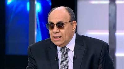 في 4 كلمات.. مبروك عطية يلخص حقوق الزوج والزوجة