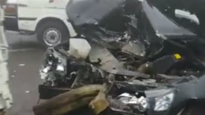 اصطدام سيارة بنخلتين في البحر الأعظم بالجيزة