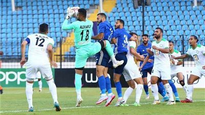 التعادل الإيجابي يُنهي الشوط الأول بين سموحه والبنك الأهلي