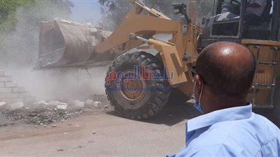 إزالة 54 حالة تعد على أملاك الدولة والأراضي الزراعية ومخالفات البناء بالجيزة