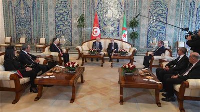 وسائل إعلام تونسية: قيس سعيد يطلب من رئيس الحكومة تقديم استقالته