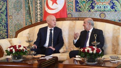 الفخاخ يتقدم باستقالته للرئيس التونسي