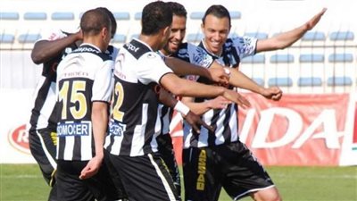 حمزة المثلوثي يصل إلى القاهرة تمهيدا لإتمام تعاقده مع نادي الزمالك