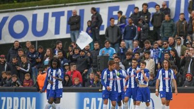 بعد تتويجه بالدوري البرتغالي.. بورتو يواصل مطاردة بنفيكا