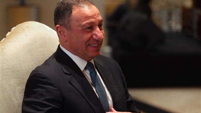 خاص | الخطيب يلتقي طه إسماعيل علي هامش تواجدهم بفندق الأهلي .. شاهد