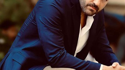 عمرو يوسف يشوّق جمهوره لأكشن فيلم «شقو»