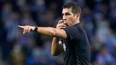 لأول مرة في  قمة  السوبر المصري .. حكم اللقاء يحمل نفس جنسية أحد المدريبين