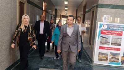 لجنة تقييم الأسبوع البيئي تجري زياراتها لتقييم أنشطة كلية طب الأسنان بجامعة المنيا