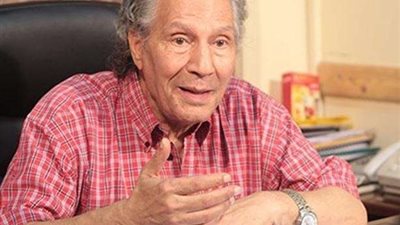 سناء شافع يتعرض لأزمة صحية خطيرة