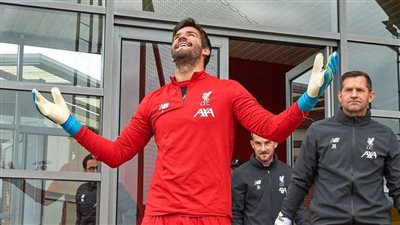 أليسون يكشف سر سقوط ليفربول أمام آرسنال