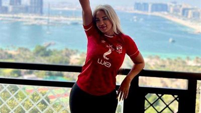 كسبان خسران هيفضل فريقي .. مي حلمي تدعم الأهلي