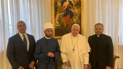 بابا الفاتيكان يبارك العمل بـ مستشفى البامبينو للأمومة والطفولة بـ مصر