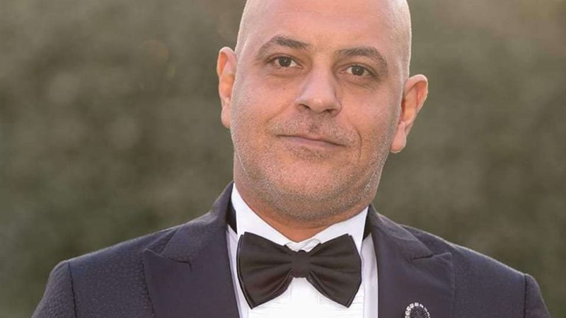الفنان محمود غريب