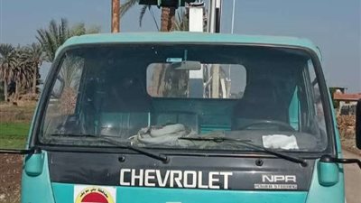 رفع القمامة وتمهيد الطرق ورفع مستوى المرافق بالفشن