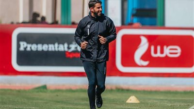 نجم الزمالك يقنع شريف إكرامي بالتوقيع للجونة