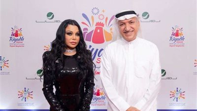 مين دي؟!.. تعليقات ساخرة على تغير وجه هيفاء وهبي بحفل الرياض بسبب عمليات التجميل