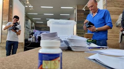 مراكز الاقتراع تفتح أبوابها أمام الناخبين السوريين لاختيار أعضاء البرلمان