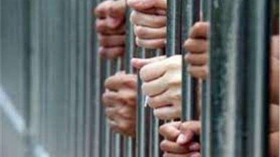 حبس المتهمين بقتل شاب وإصابة والده وشقيقه بالشرقية