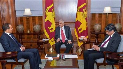 الرئيس السريلانكي يستقبل السفير المصري في كولومبو