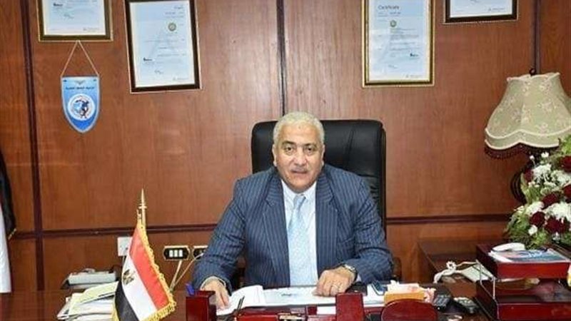 رئيس جامعة السادات