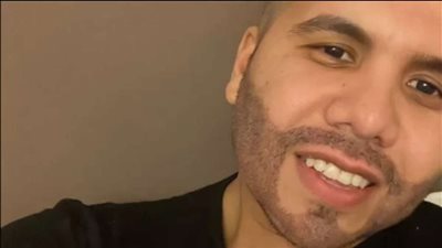 عمر كمال في نقابة الموسيقيين لتوقيع التعهد