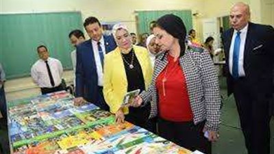 جامعة أسيوط تشهد إفتتاح أعمال معرض الكتاب الفرنسي السادس بكلية الآداب