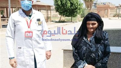 بينهم تسعينية.. مغادرة 25 حالة جديدة من عزل بني سويف بعد تعافيهم من كورونا