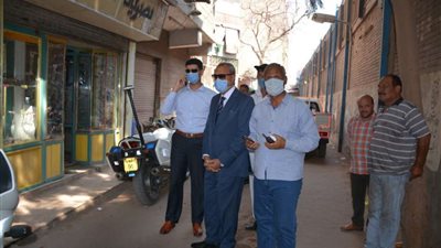 محافظ القليوبية يشهد إزالة برج مخالف من ١٢ طابق بشبرا الخيمة